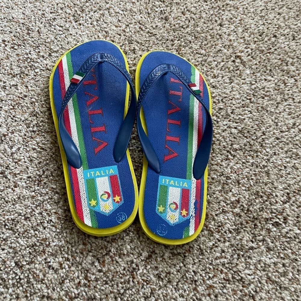 Italia Flip Flop Size 7